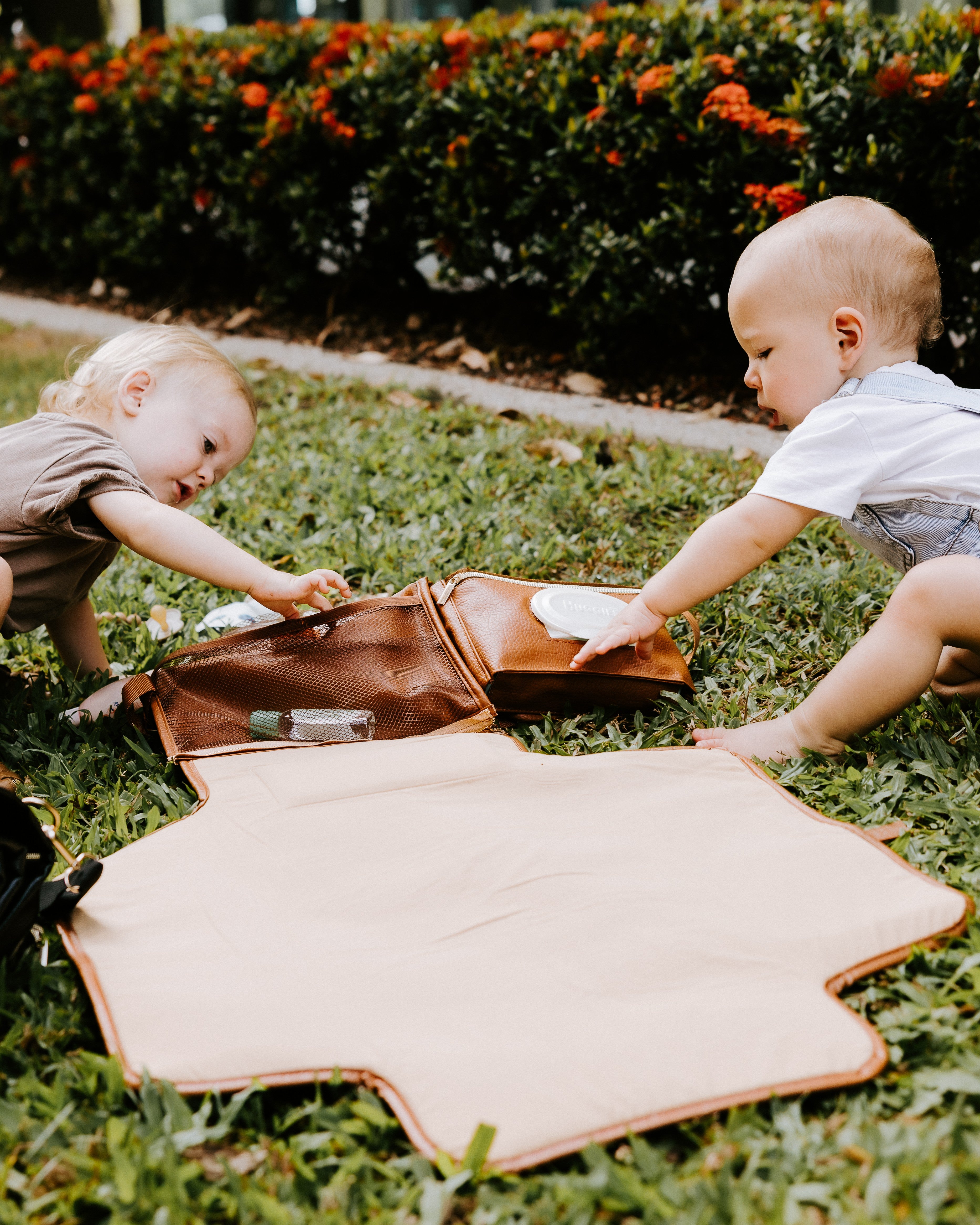 The Tiny Nomads 2-in-1 Nappy Change Crossbody Bag