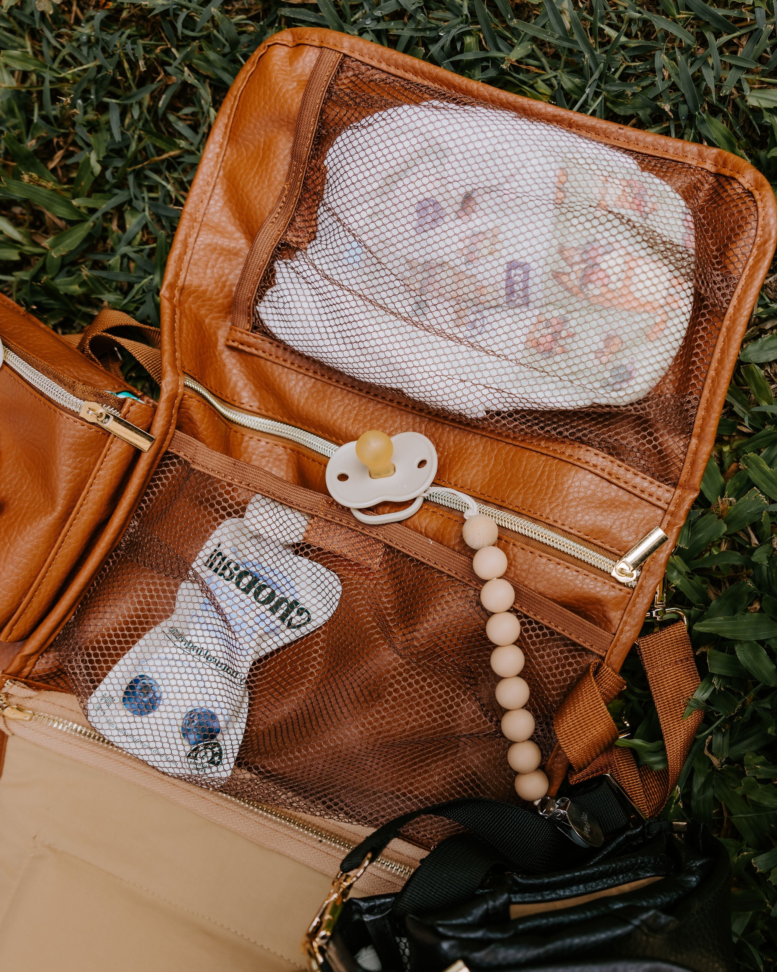 The Tiny Nomads 2-in-1 Nappy Change Crossbody Bag